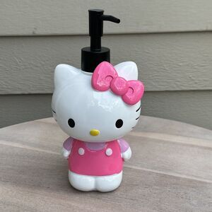 Sanrio Hello Kitty Body Bath Soap Lotion Pump Dispenser With Pink Bow NEW